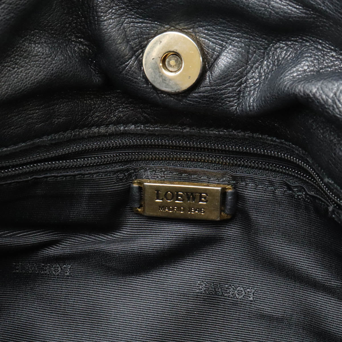 Loewe Anagram Leather Shoulder Bag Black in Very Good Condition