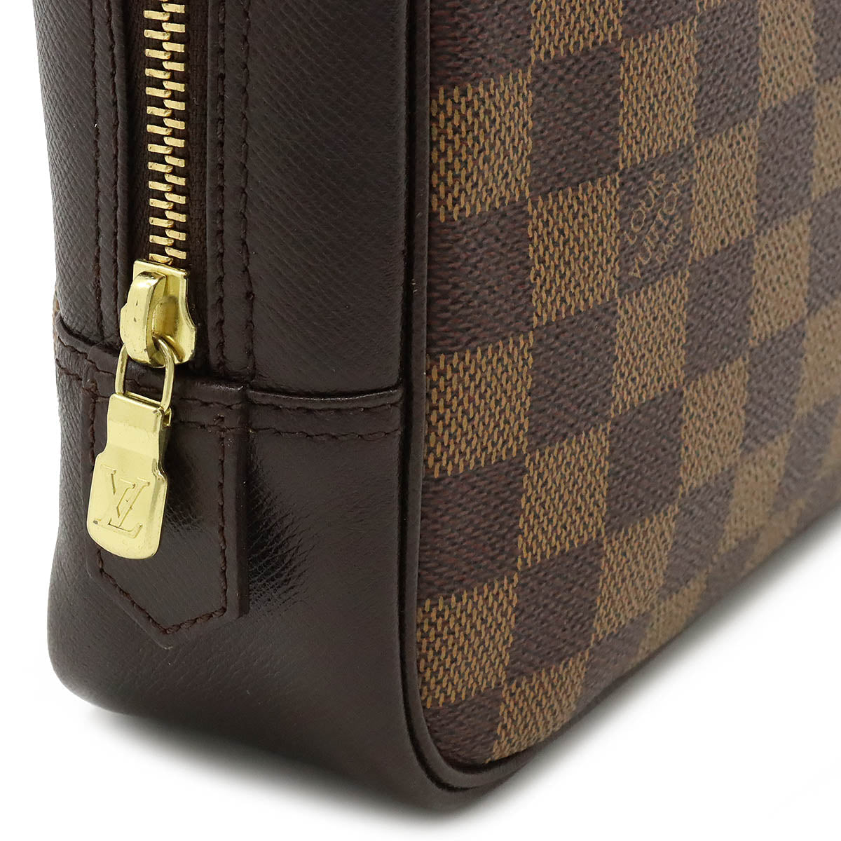 Louis Vuitton Damier Toiletry Pouch N47623 in Very Good Condition