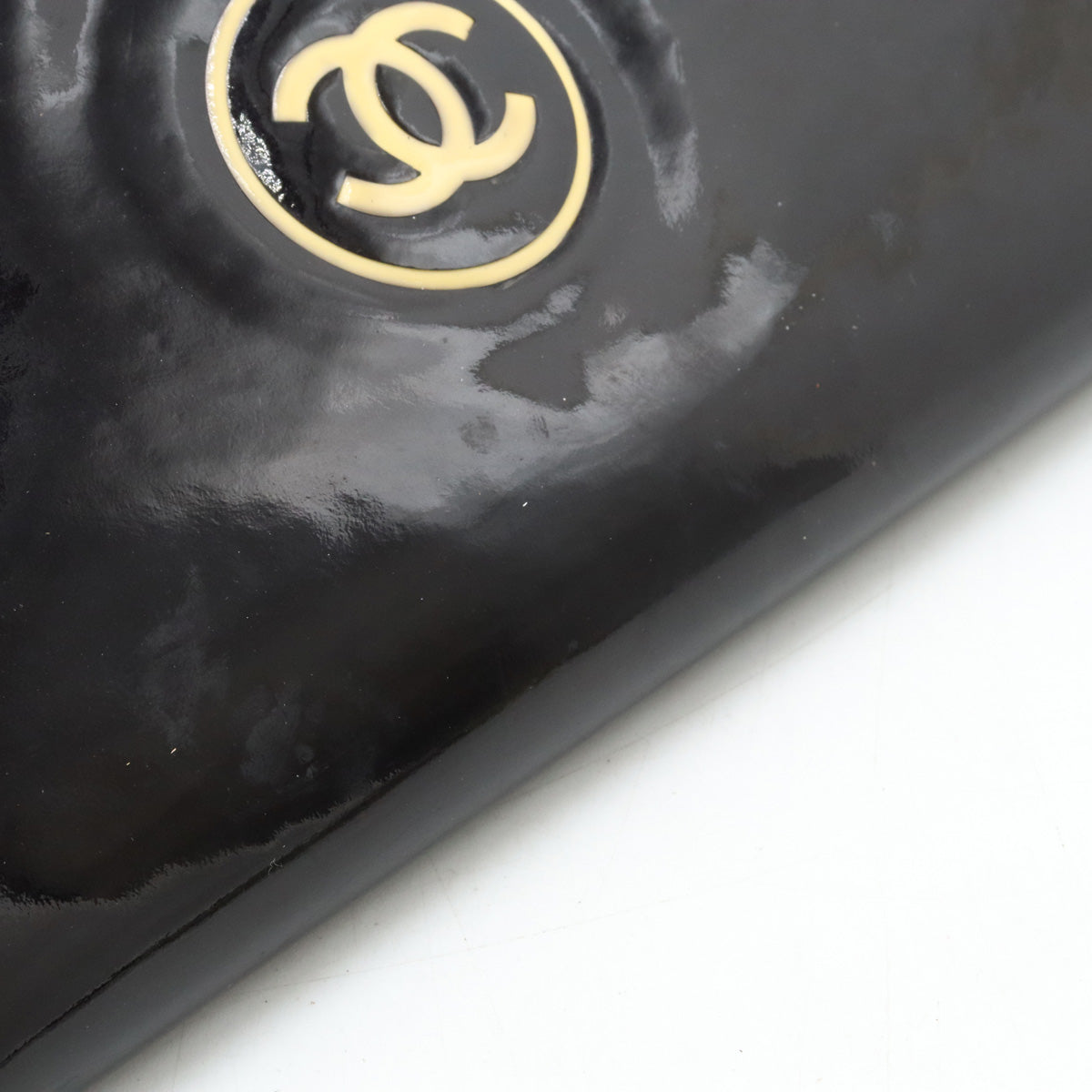 Chanel Patent Leather Round Zip Wallet Black