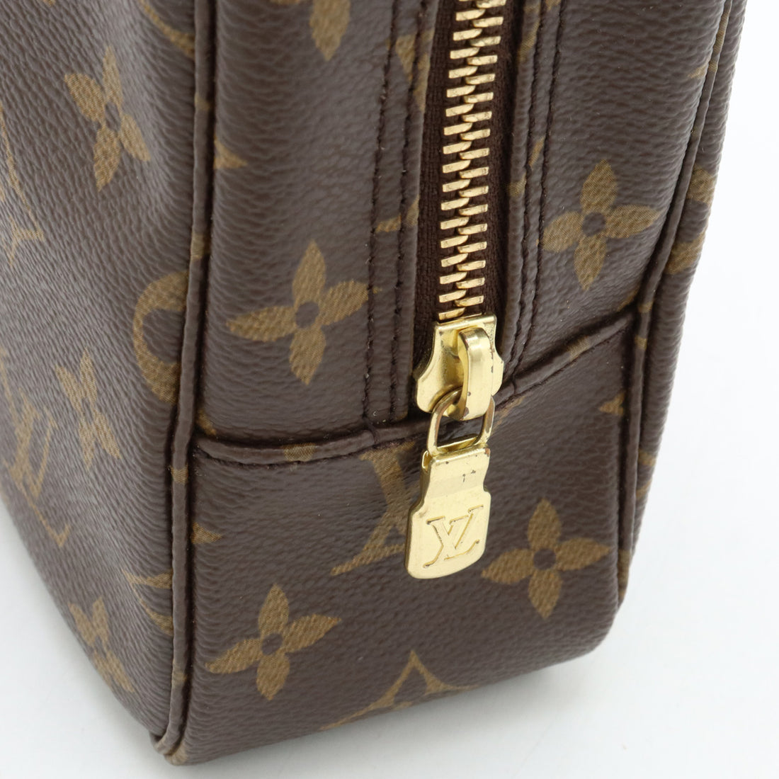 Louis Vuitton Monogram Toiletry Pouch 23 M47524