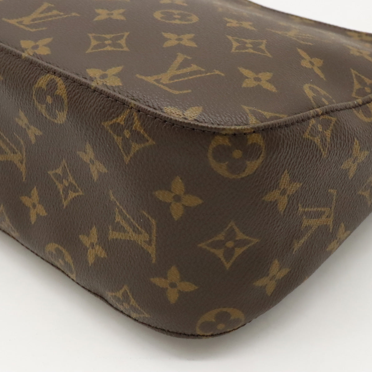 Louis Vuitton Monogram Looping MM Shoulder Bag M51146 in Great Condition