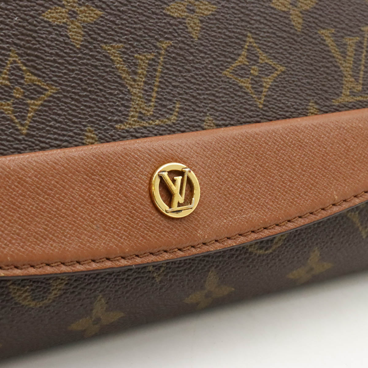 Louis Vuitton Monogram Bordeaux Shoulder Bag M51797 in Very Good Condition