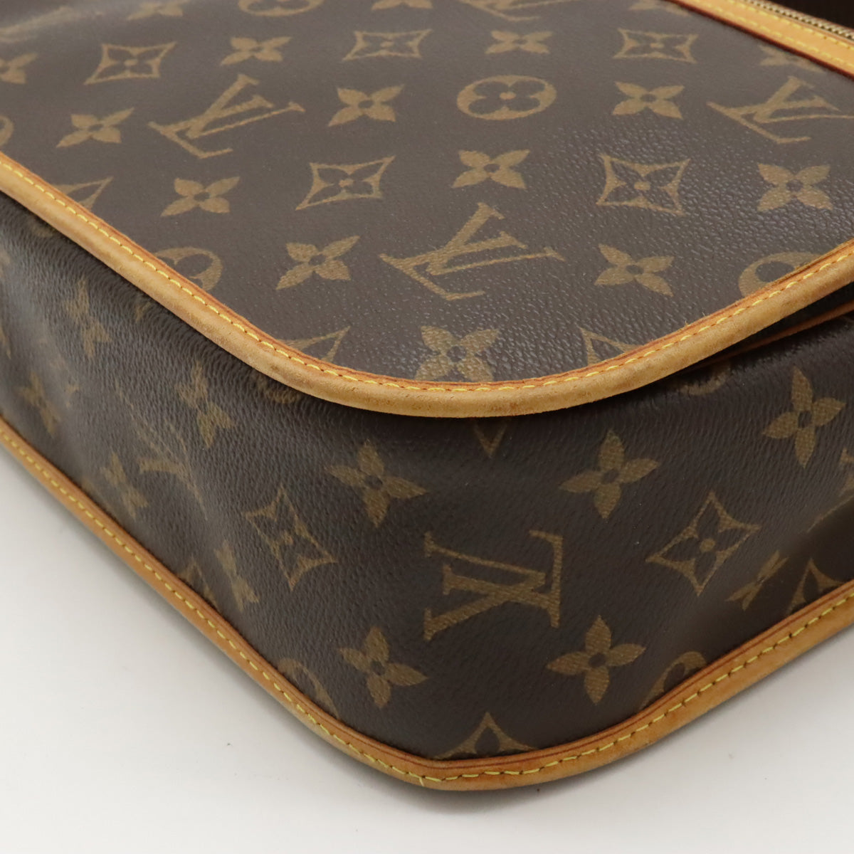 Louis Vuitton Monogram Bosphore PM Messenger Bag M40106