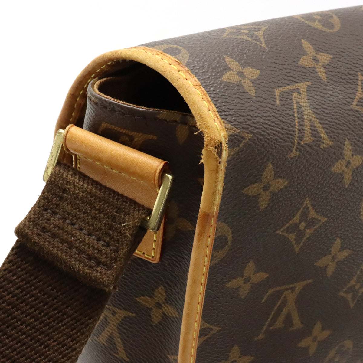 Louis Vuitton Monogram Bosphore PM Messenger Bag M40106