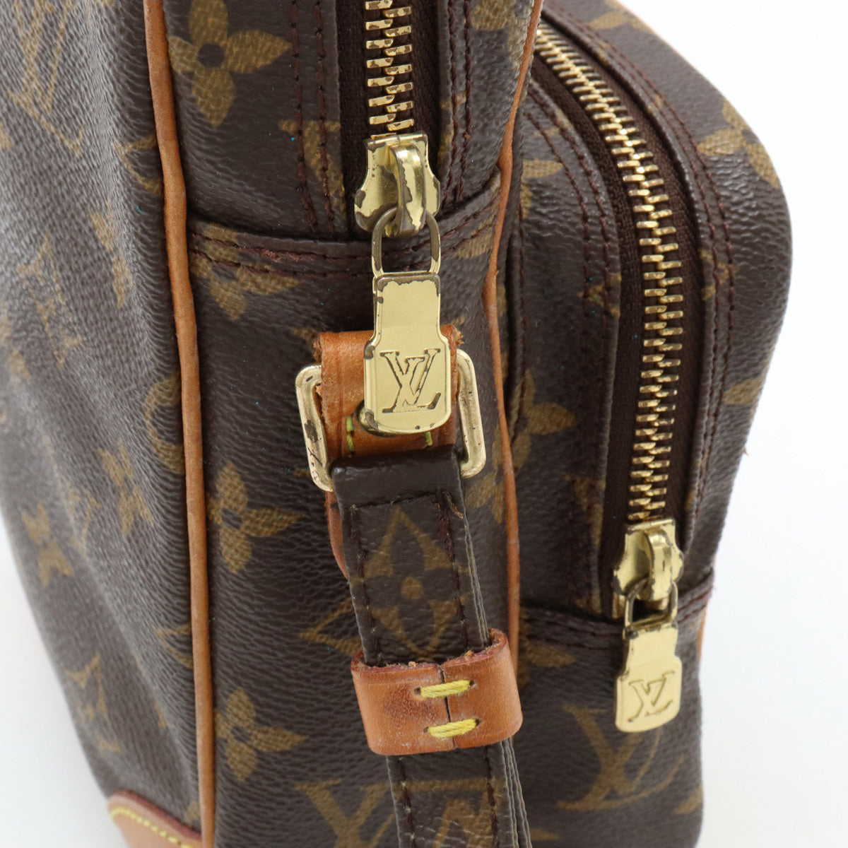 Louis Vuitton Monogram Amazon Shoulder Bag Pochette M45236 in Good Condition