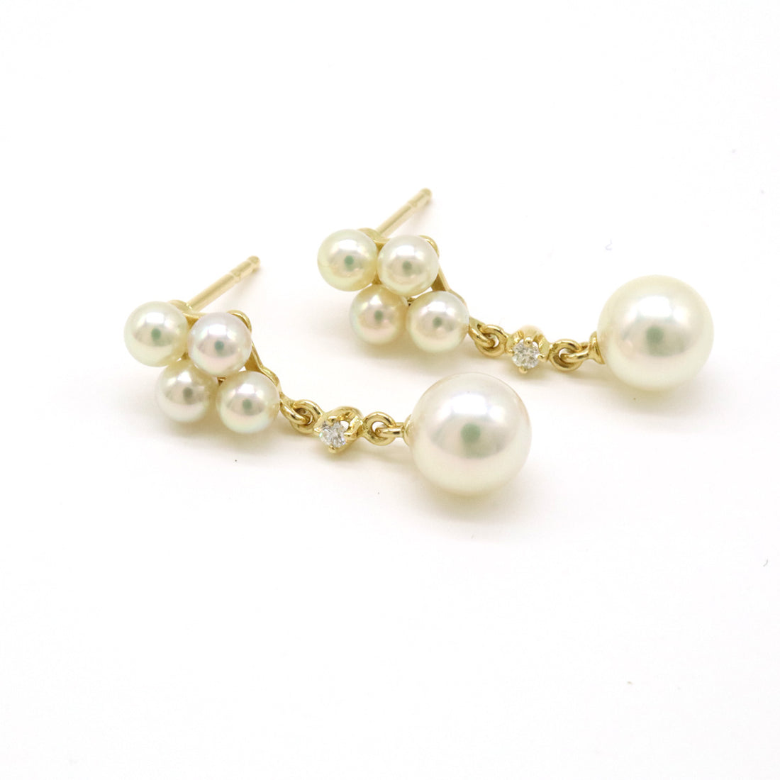 Mikimoto Pearl Diamond Earrings K18YG Yellow Gold in Pristine Condition