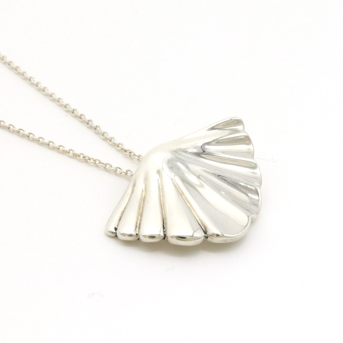 Tiffany & Co Silver Shell Motif Necklace SV925 in Great Condition