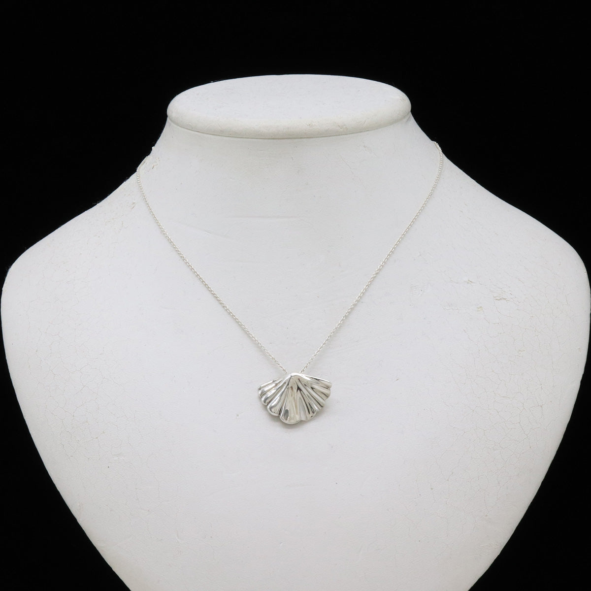 Tiffany & Co Silver Shell Motif Necklace SV925 in Great Condition