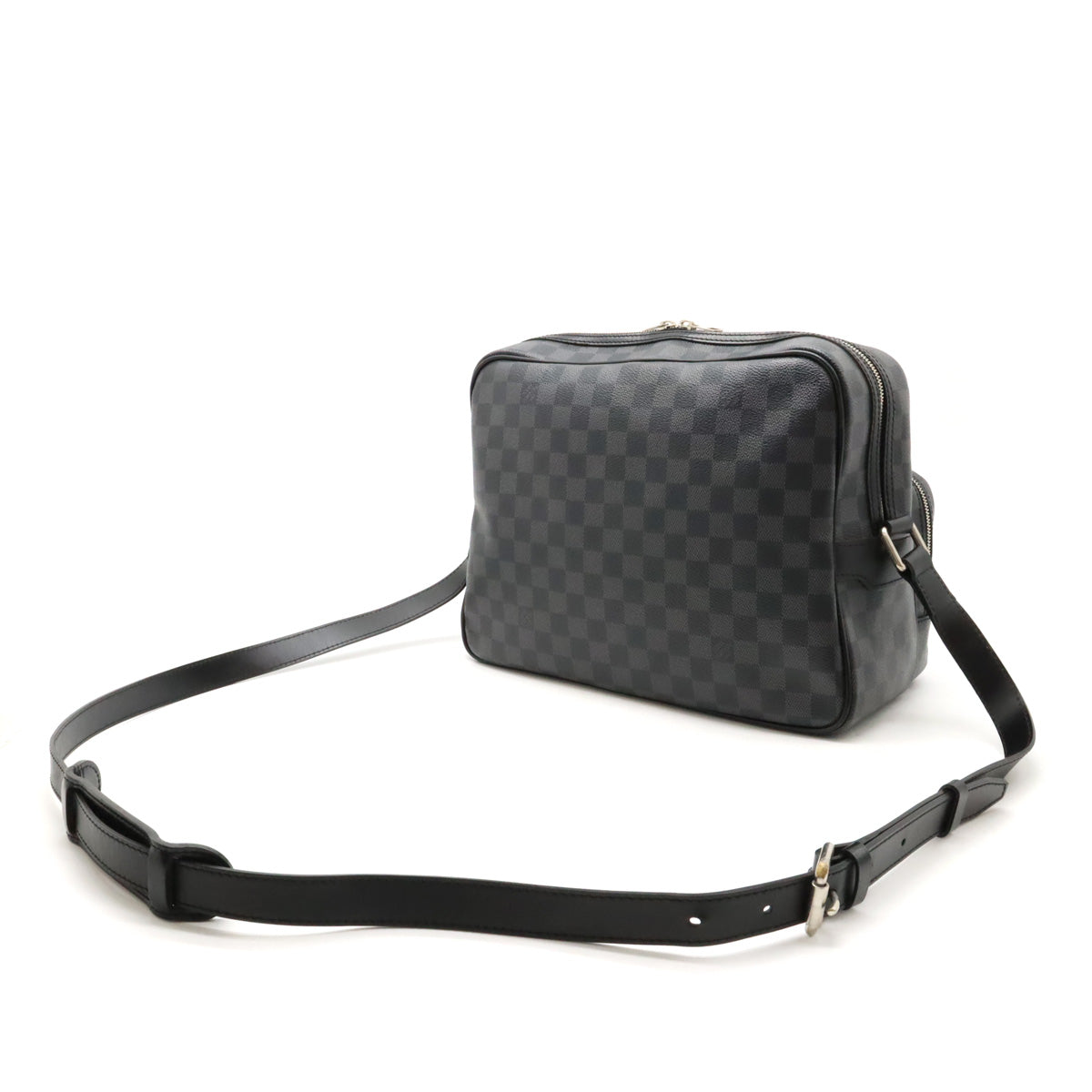 Louis Vuitton Damier Graphite Io Messenger Bag N45252 in Very Good Condition