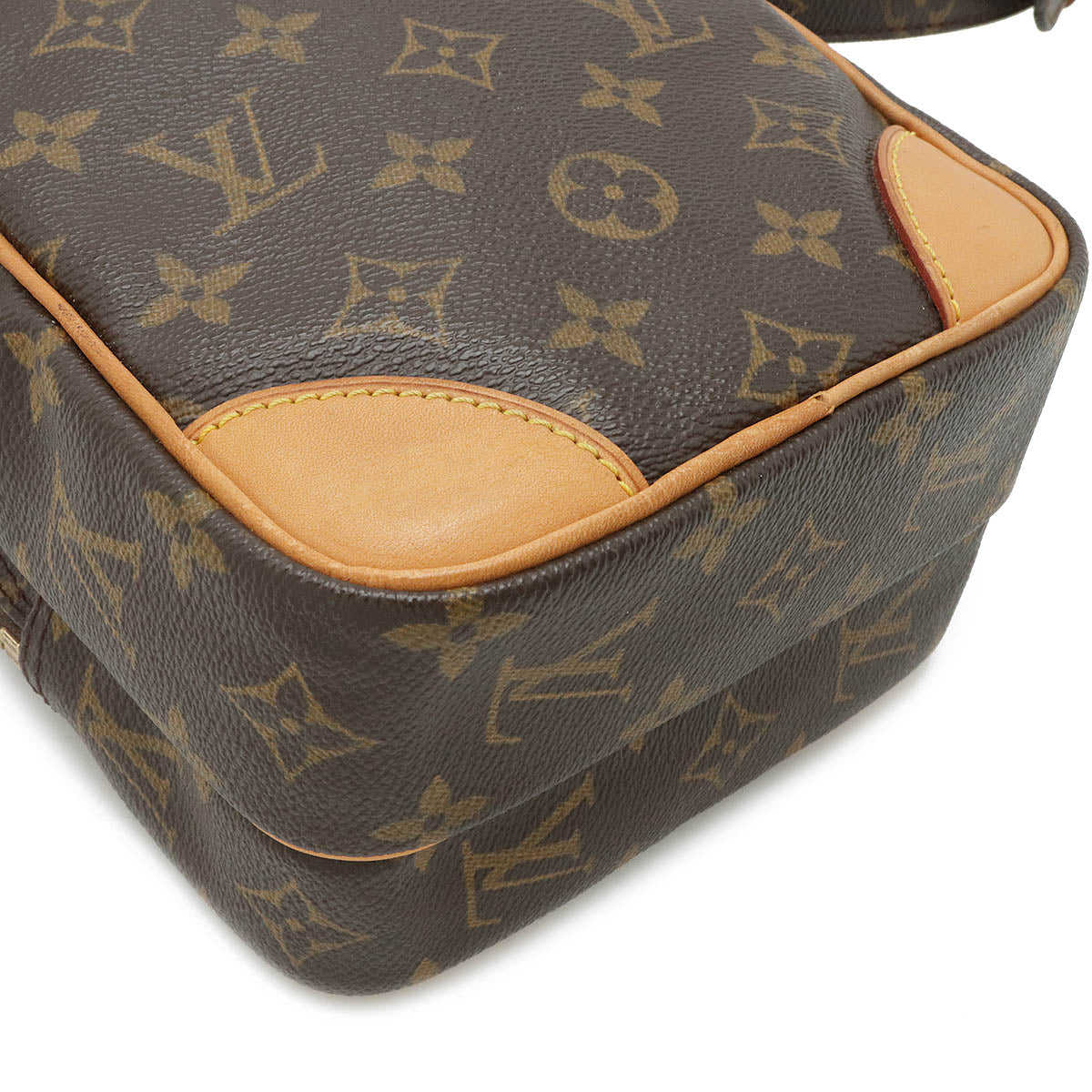 Louis Vuitton Monogram Amazon Shoulder Bag Pochette M45236 in Very Good Condition