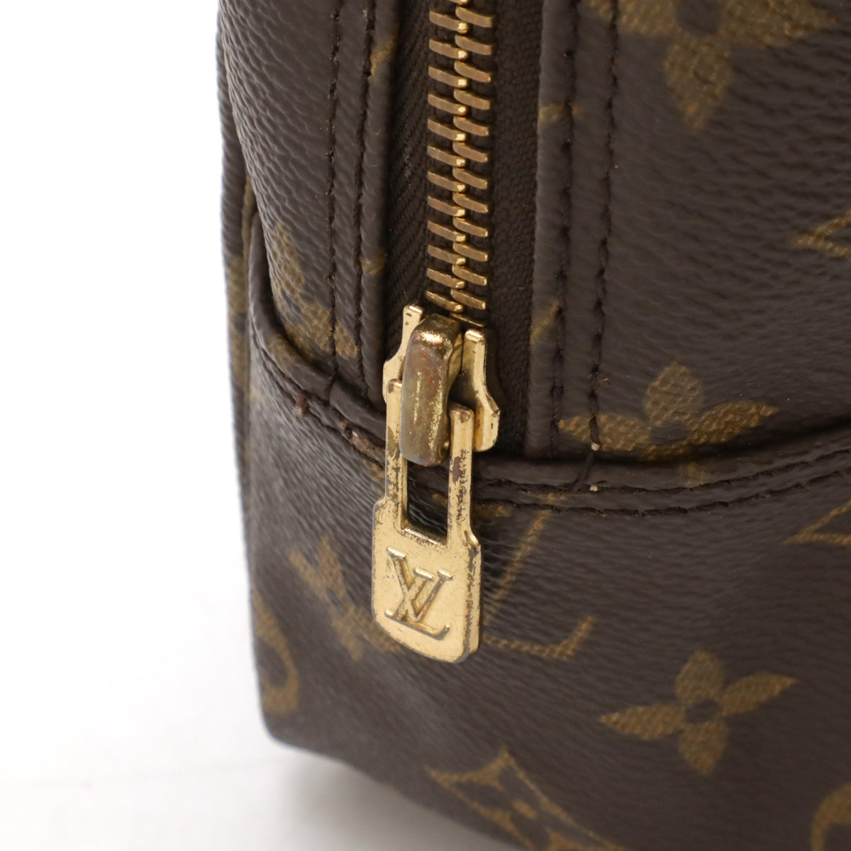 Louis Vuitton Monogram Toiletry Pouch 28 M47522