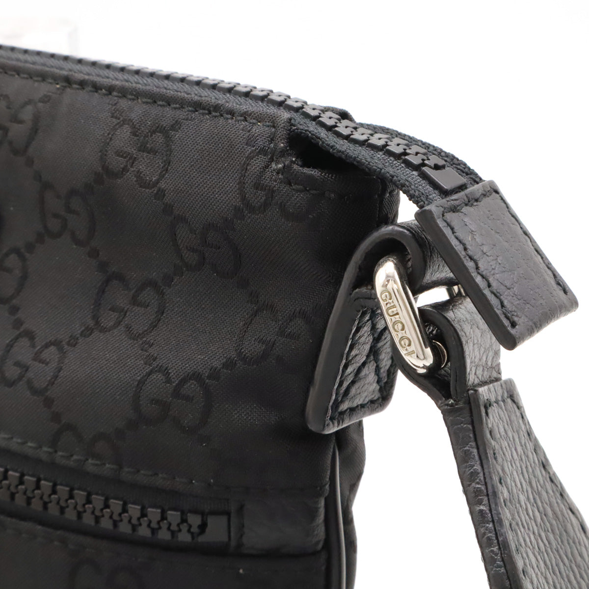 Gucci Nylon Leather Shoulder Bag 449183