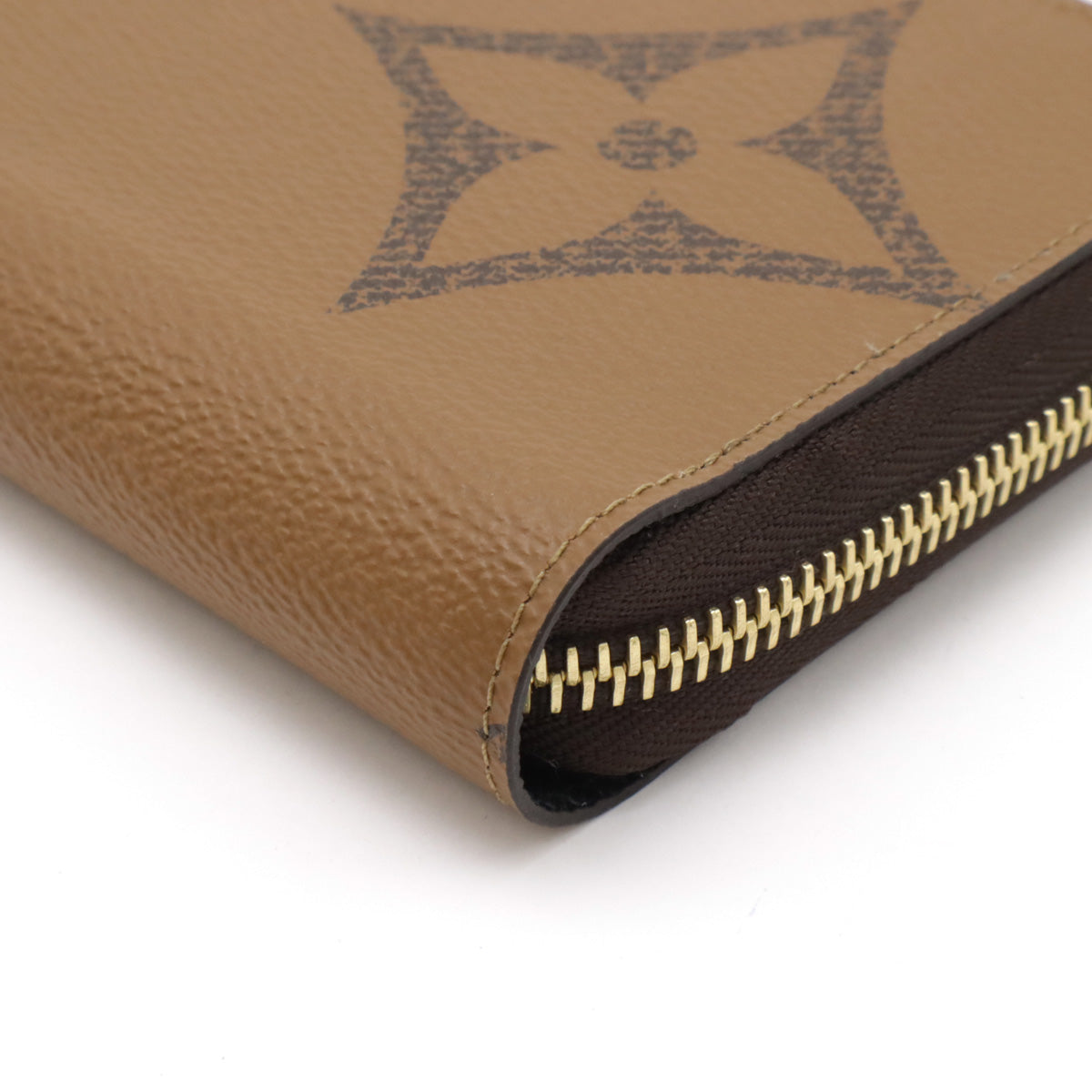 Louis Vuitton Monogram Giant Reverse Zippy Wallet M69353