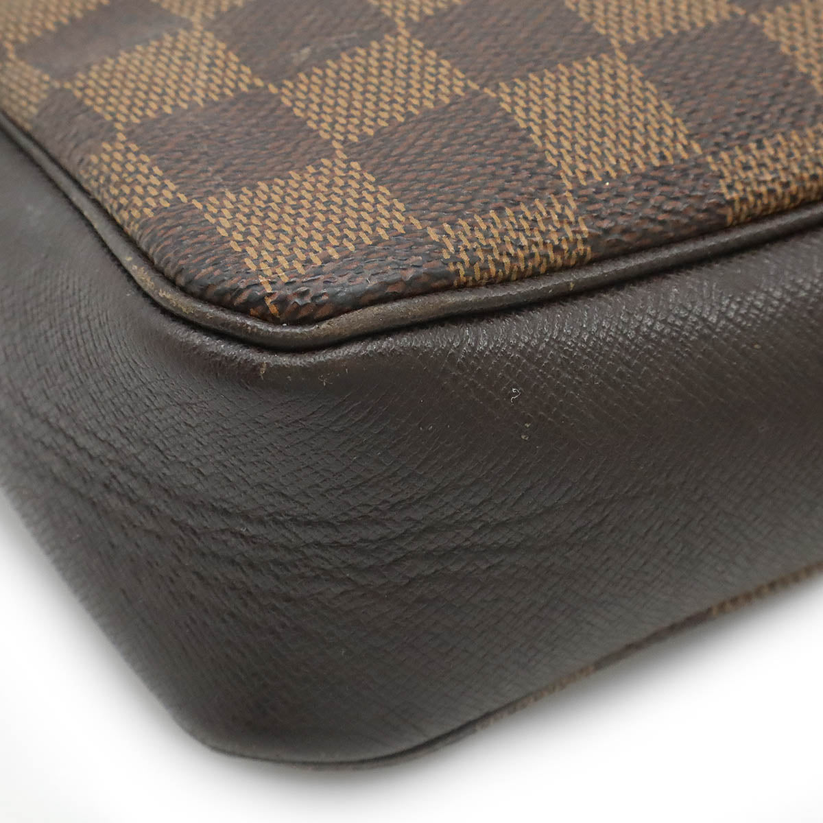 Louis Vuitton Damier Makeup Pouch N51982