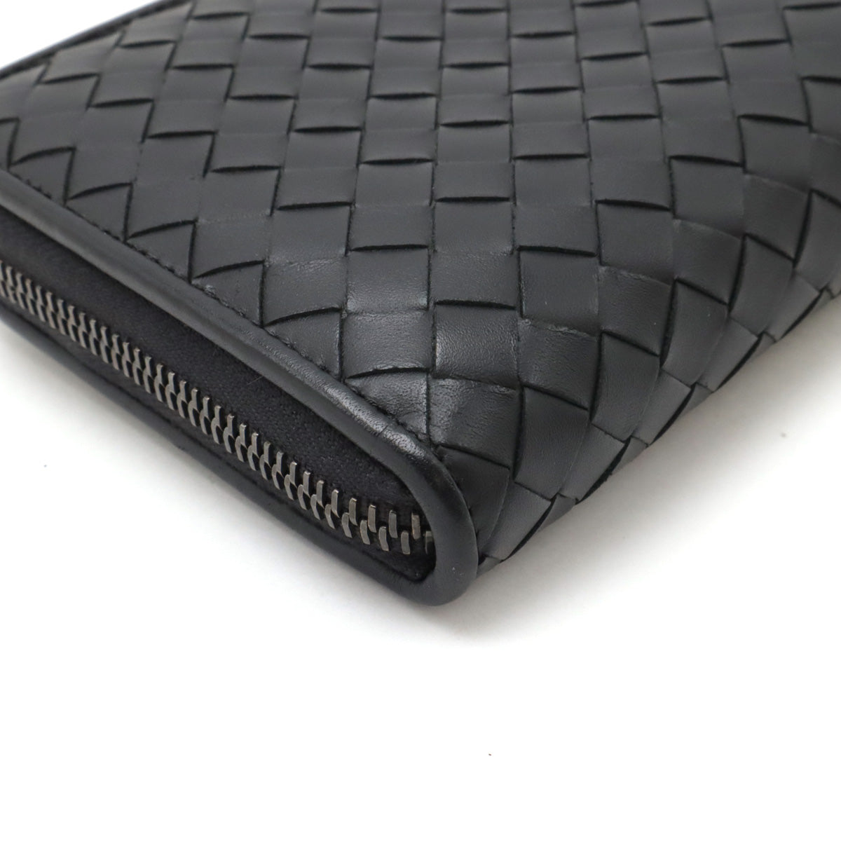 Bottega Veneta Intrecciato Leather Zip-Around Wallet 114076