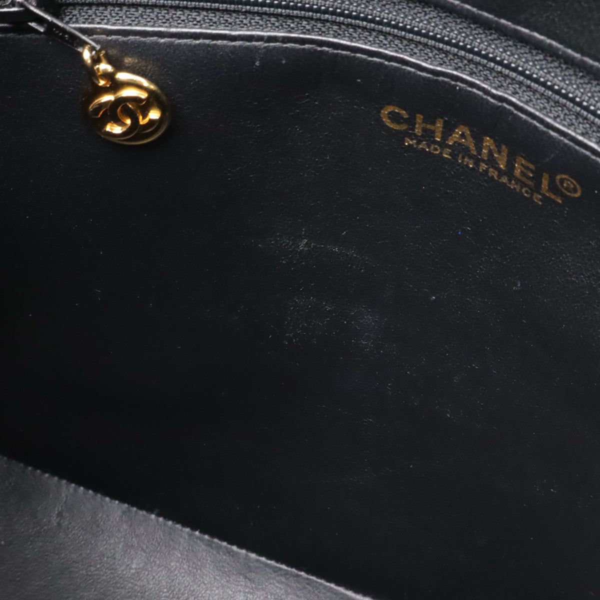 Chanel Matelasse Coco Mark Patent Leather Tote Bag A01804