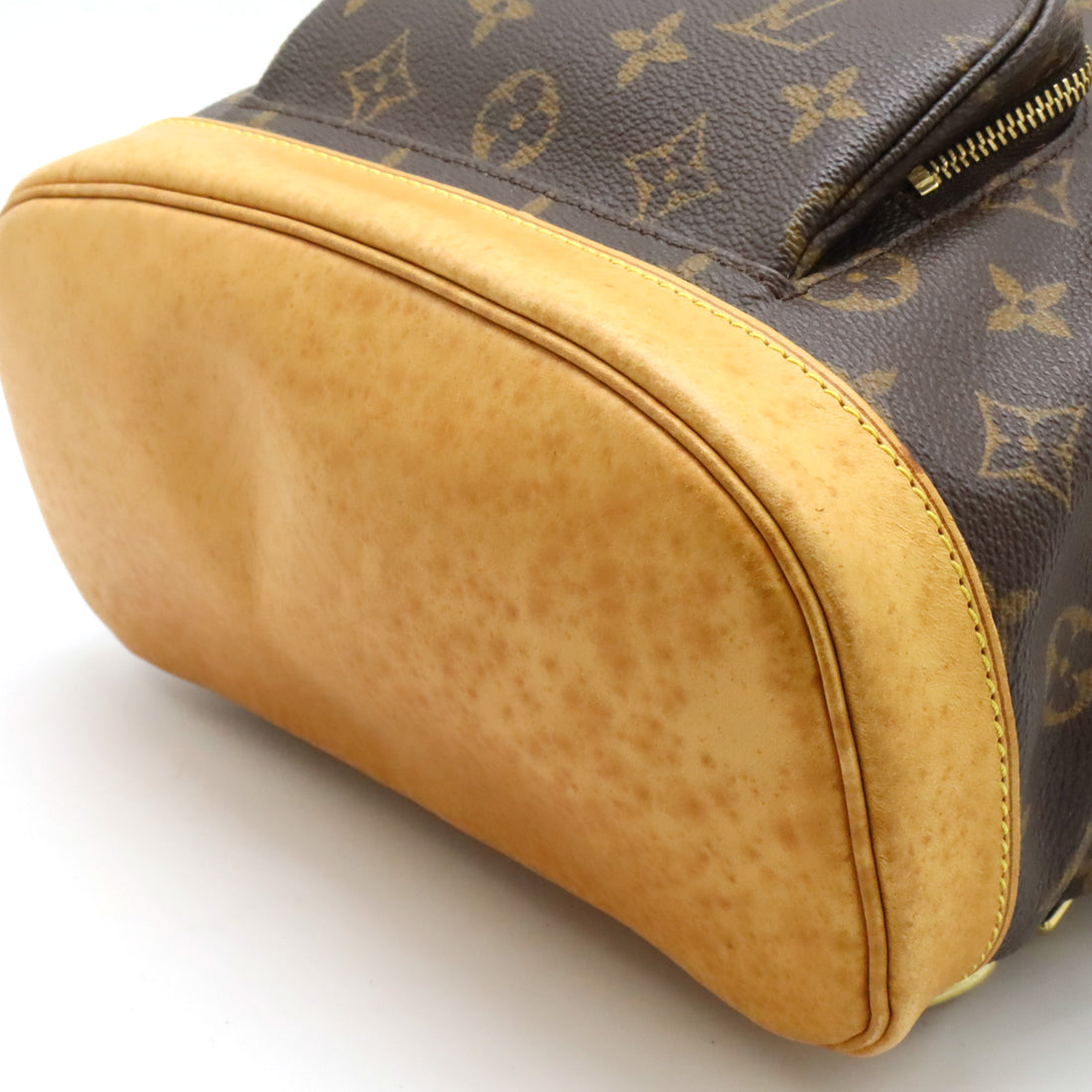 Louis Vuitton Monogram Montsouris MM Backpack M51136