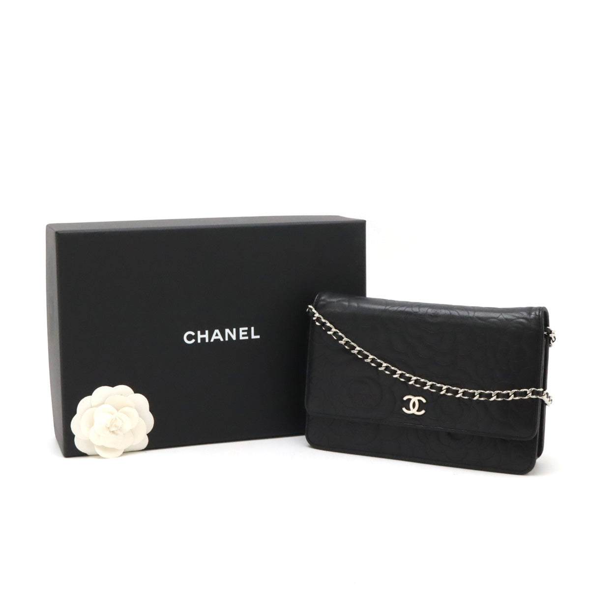 Chanel Camellia Lambskin Chain Wallet A47421