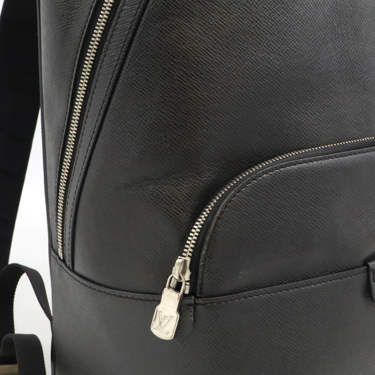 Louis Vuitton Taiga Anton Backpack M34403