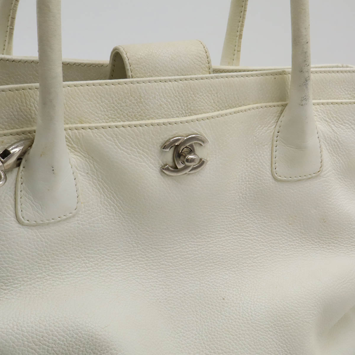 Chanel Executive Line Coco Mark Leather Tote Bag A15206 in Good Condition