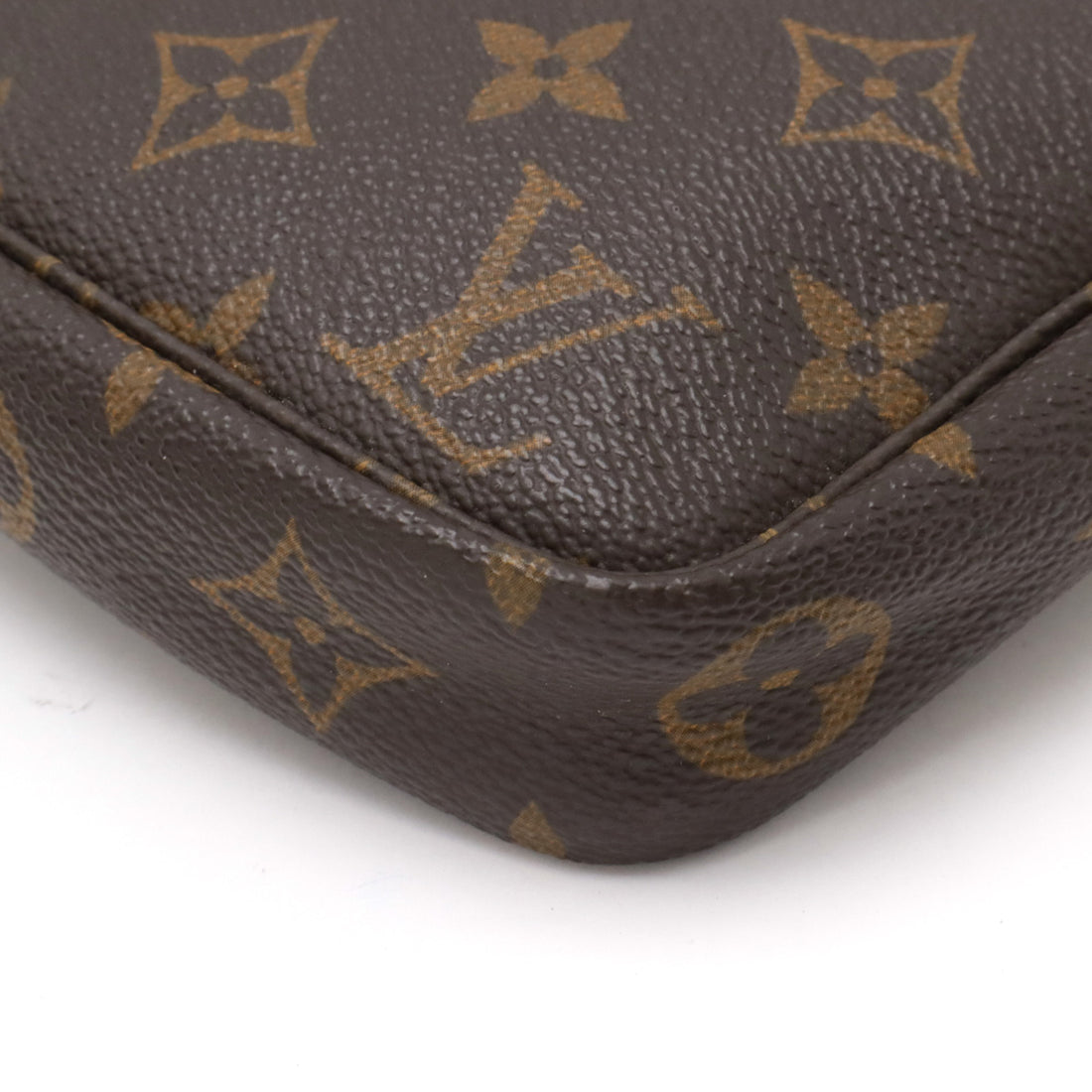 Louis Vuitton Monogram Pochette Accessoires Handbag M51980 in Very Good Condition