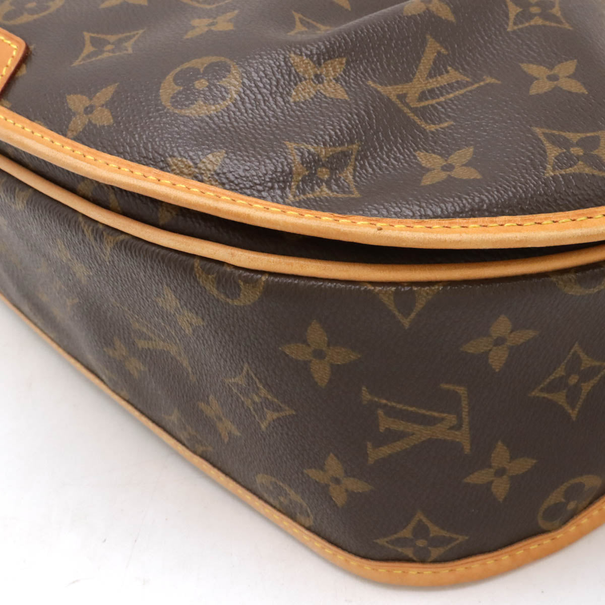 Louis Vuitton Monogram Menilmontant MM Shoulder Bag M40473 in Very Good Condition