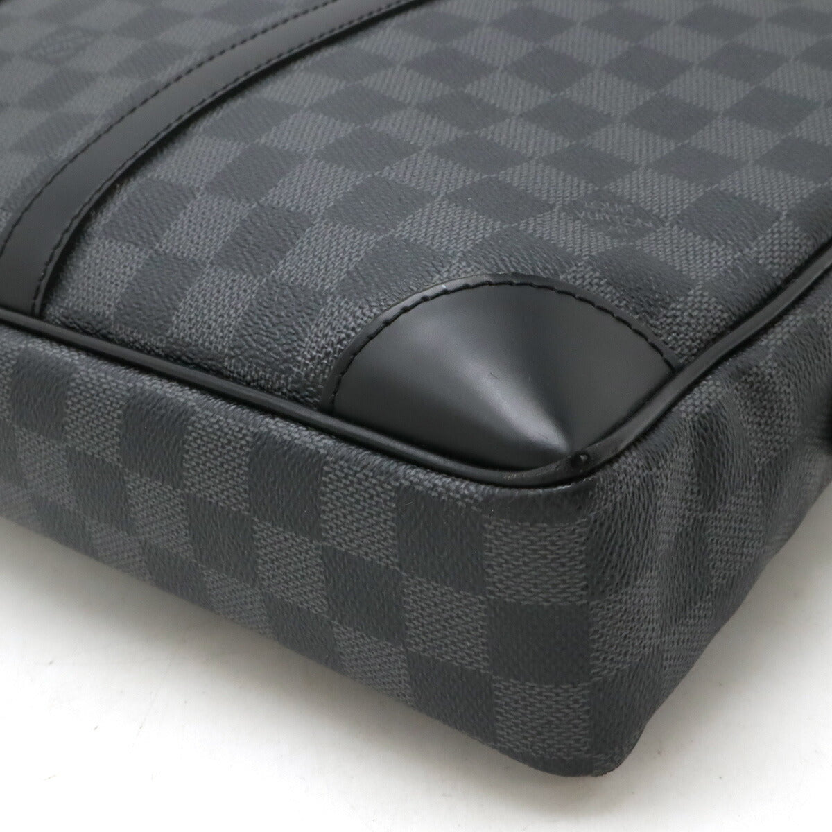 Louis Vuitton Damier Graphite Business Bag N41125 in Very Good Condition