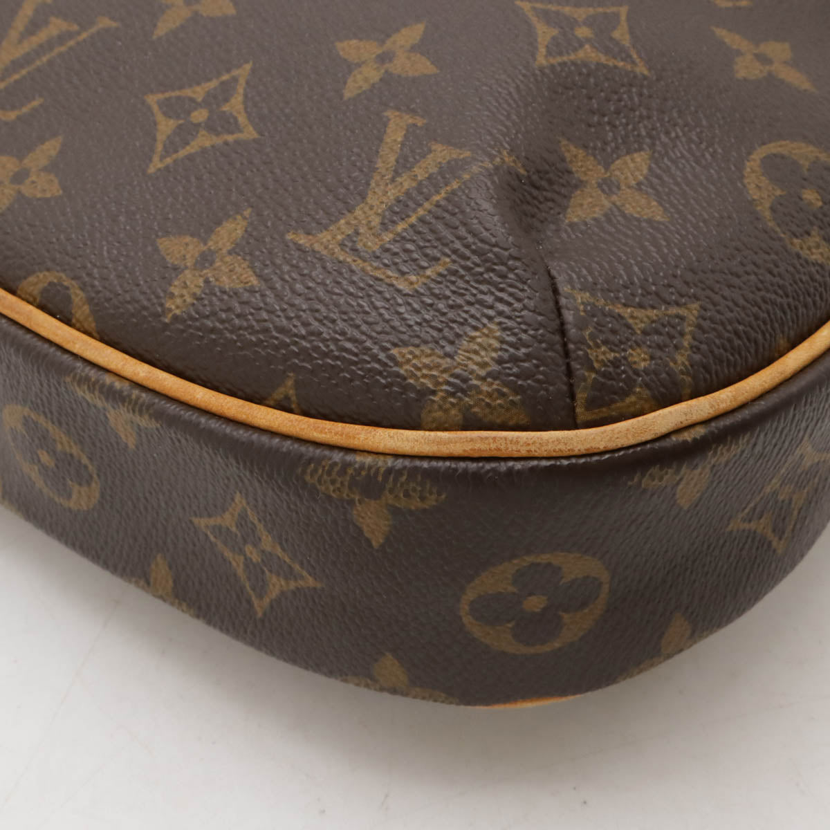 Louis Vuitton Monogram Odeon PM Shoulder Bag M56390 in Good Condition