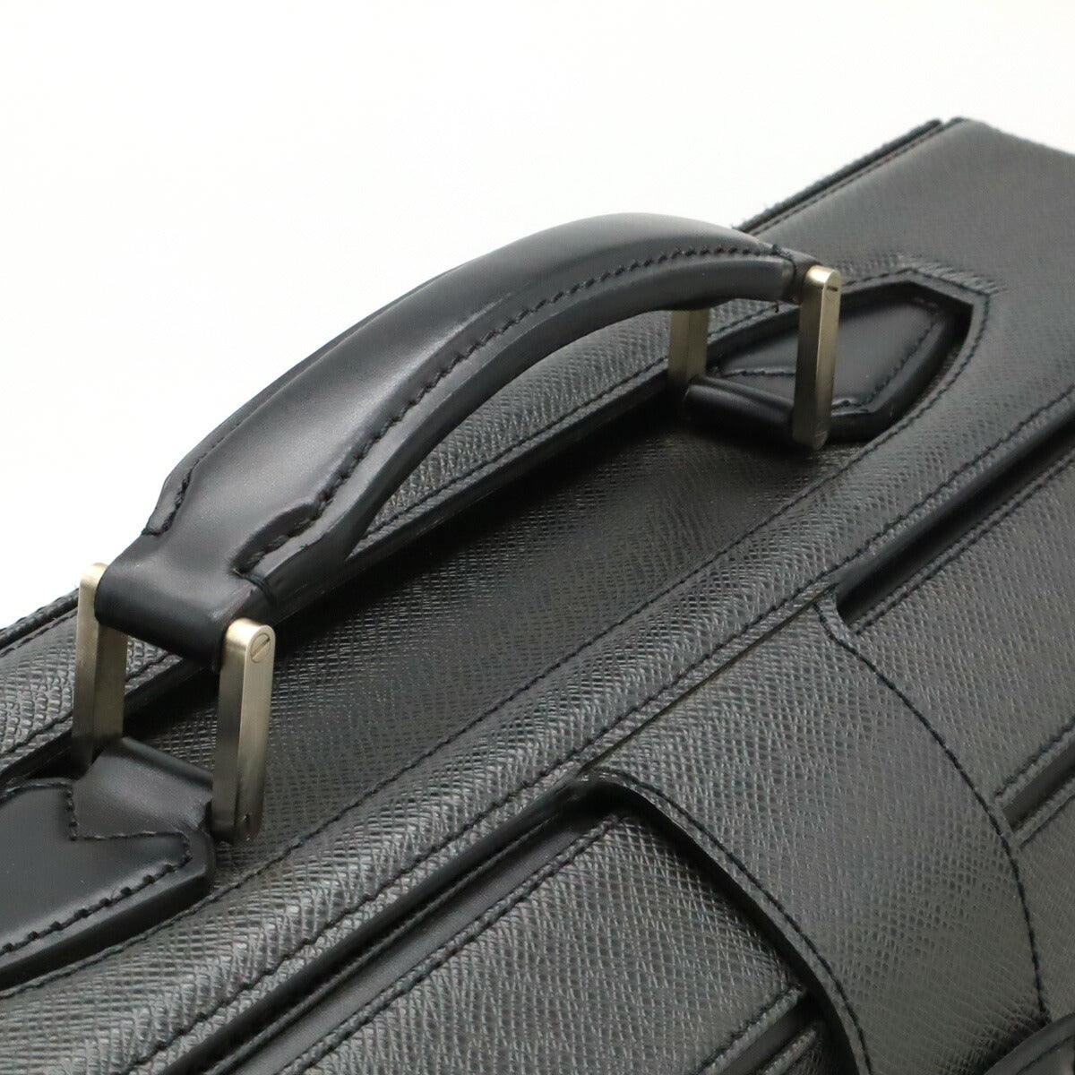 Louis Vuitton Taiga Ural Briefcase Black M30022