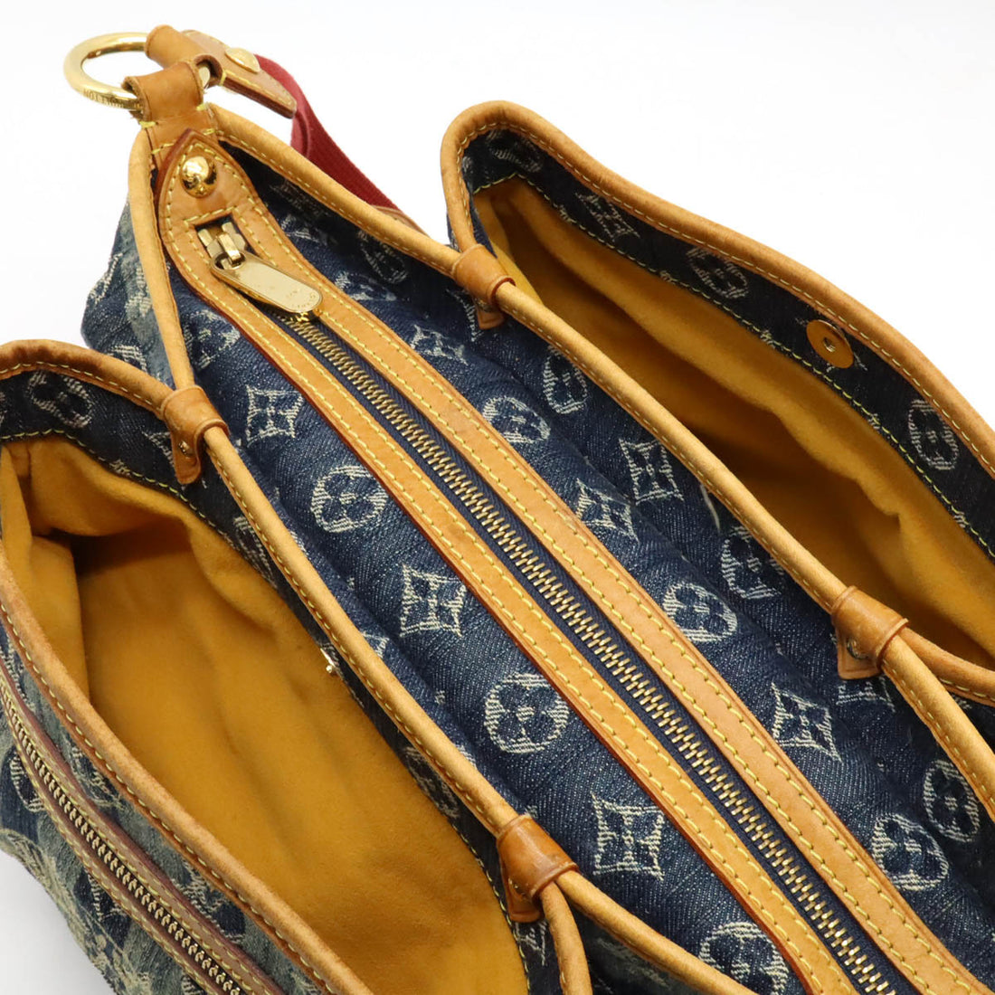 Louis Vuitton Monogram Denim Shoulder Bag M95334