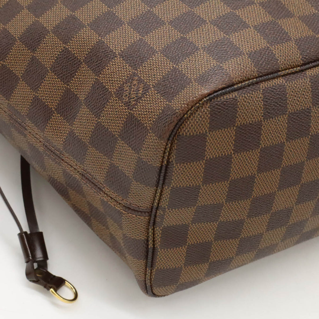 Louis Vuitton Damier Neverfull MM Tote Bag in Very Good Condition