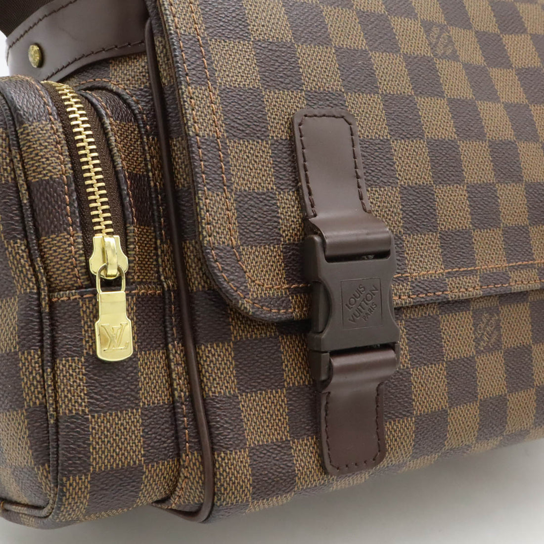 Louis Vuitton Damier Melville Messenger Bag N51126