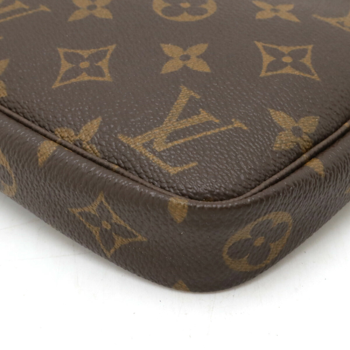 Louis Vuitton Monogram Pochette Accessoire Clutch