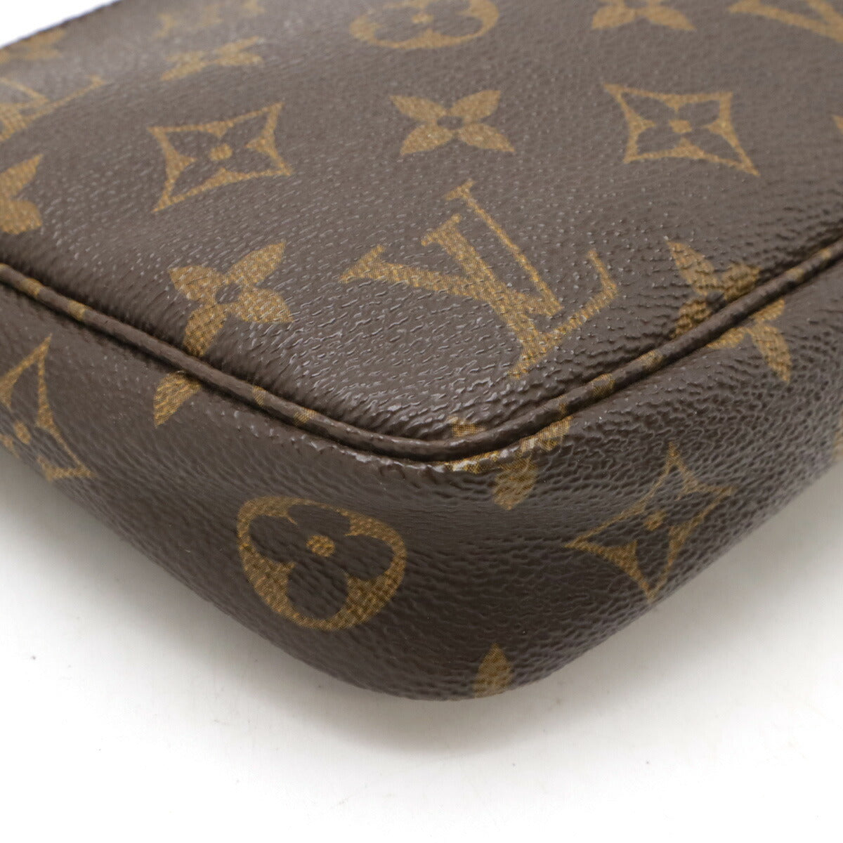 Louis Vuitton Monogram Pochette Accessoire Clutch