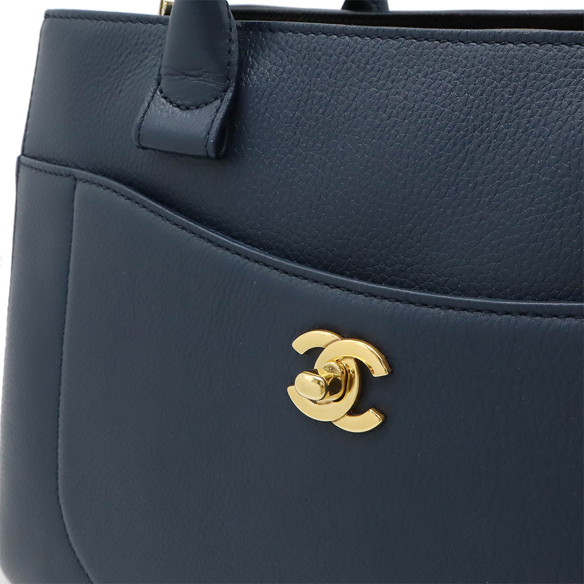 Chanel Neo Executive Leather Handbag A69930