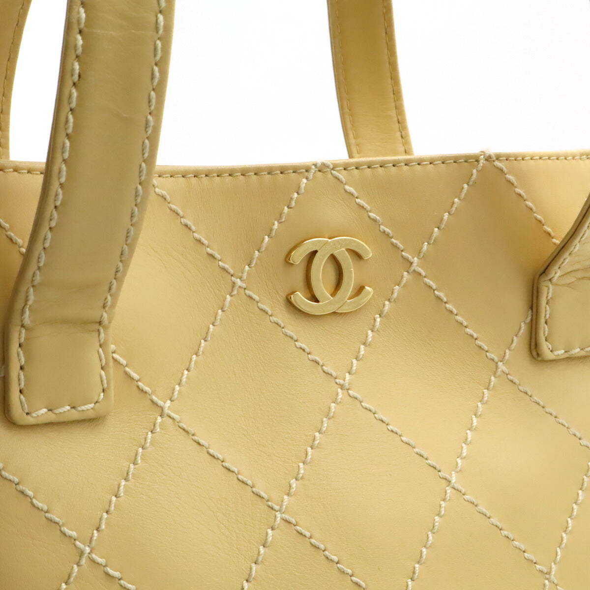 Chanel Wild Stitch Leather Tote Bag A18126