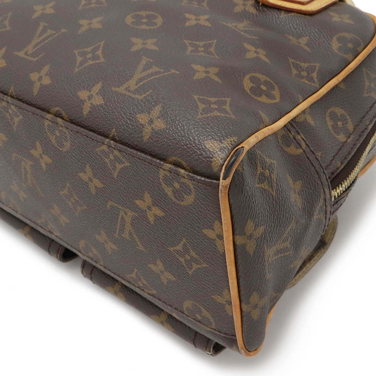 Louis Vuitton Monogram Manhattan PM Handbag M40026