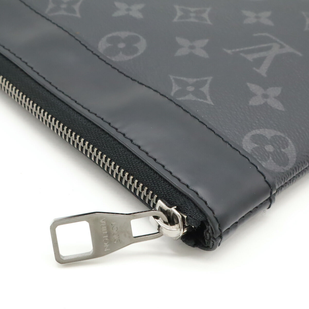 Louis Vuitton Monogram Eclipse Clutch Bag M62291