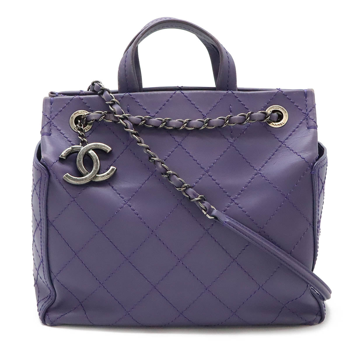 Chanel Wild Stitch Leather Tote Bag A94231