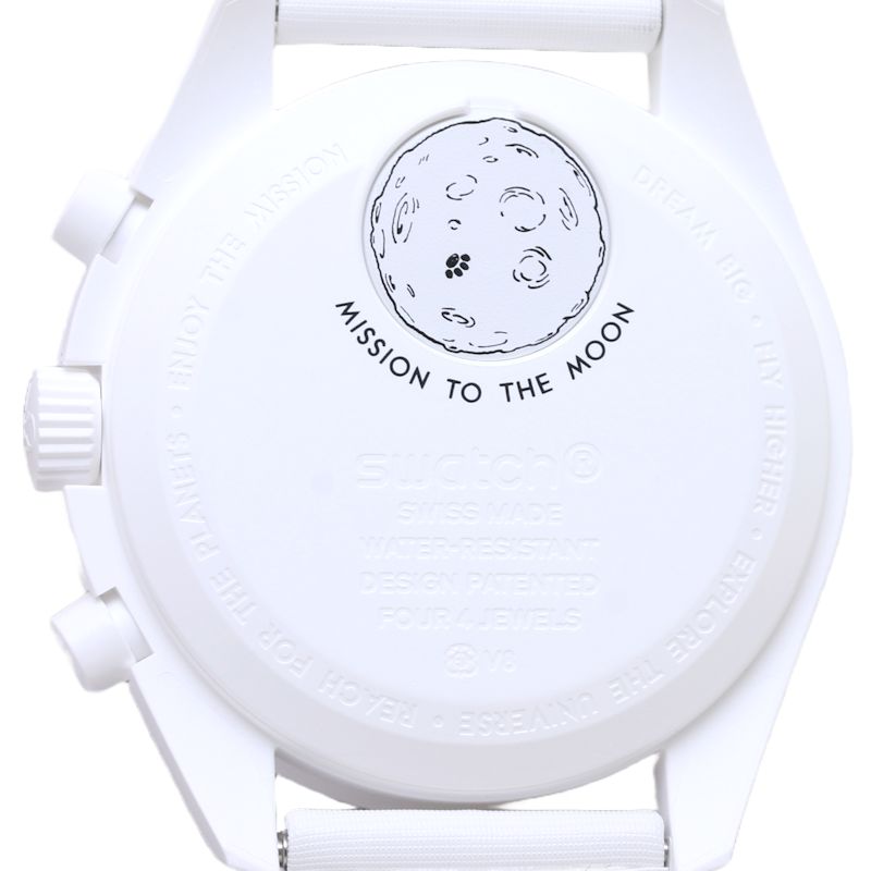 Swatch x Omega Mission to the Moon Snoopy SO33W700 Bioceramic Quartz Watch