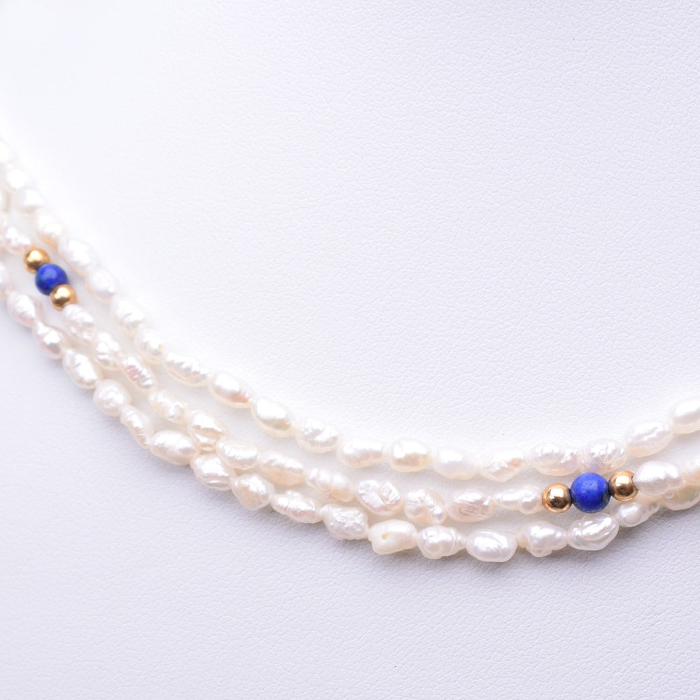[LuxUness]  Triple Strand Baby Pearl Necklace Made of Silver 925 and Lapis Lazuli in Gold for Ladies (Pre-owned) Metal Necklace in Good condition