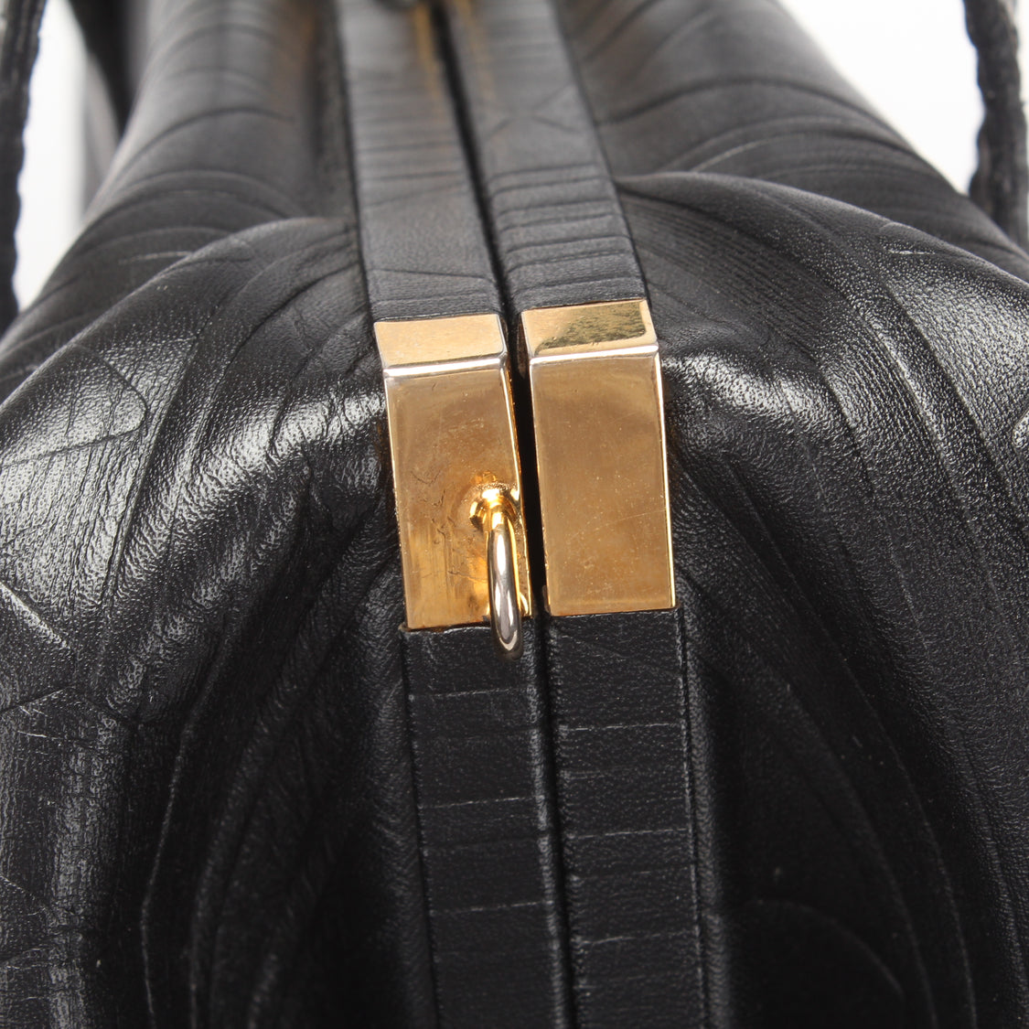 Fendi Leather Handbag Leather Crossbody Bag in Very Good Condition