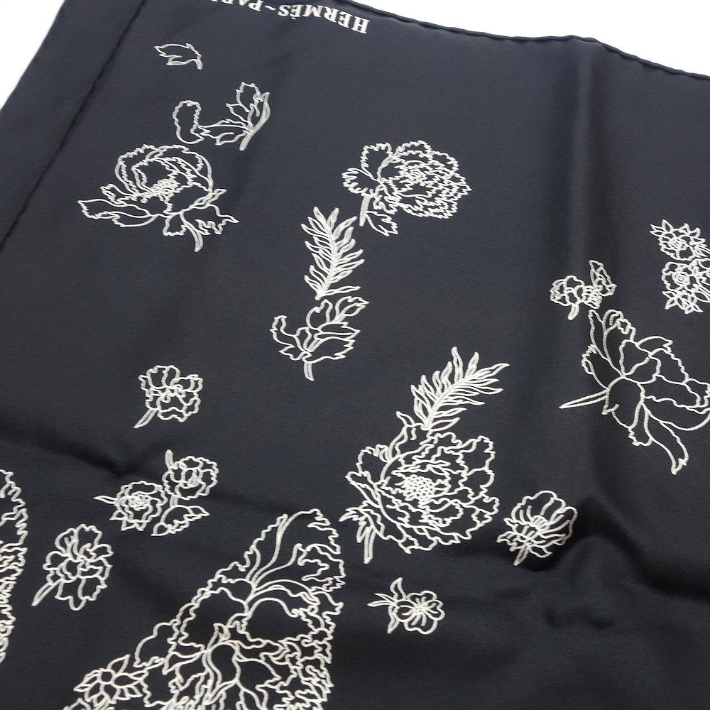 Hermes Silk Scarf Robe Legere Black White