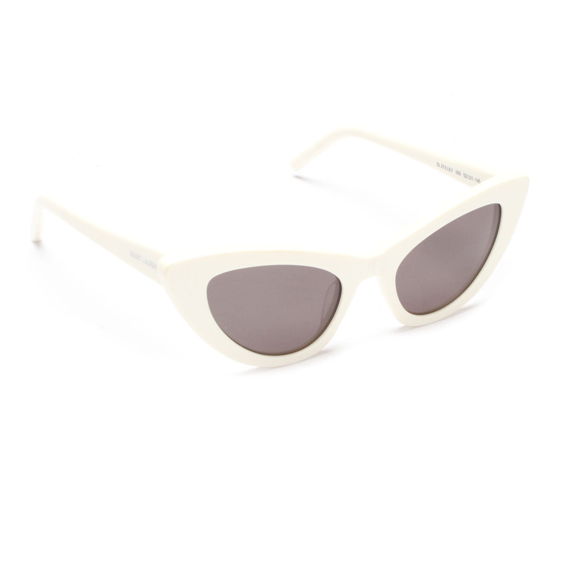 Yves Saint Laurent Tinted Cat Eye Sunglasses Plastic Sunglasses in Excellent condition