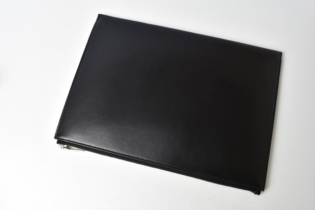 Yves Saint Laurent Leather iPad Mini Clutch Bag in Pristine Condition