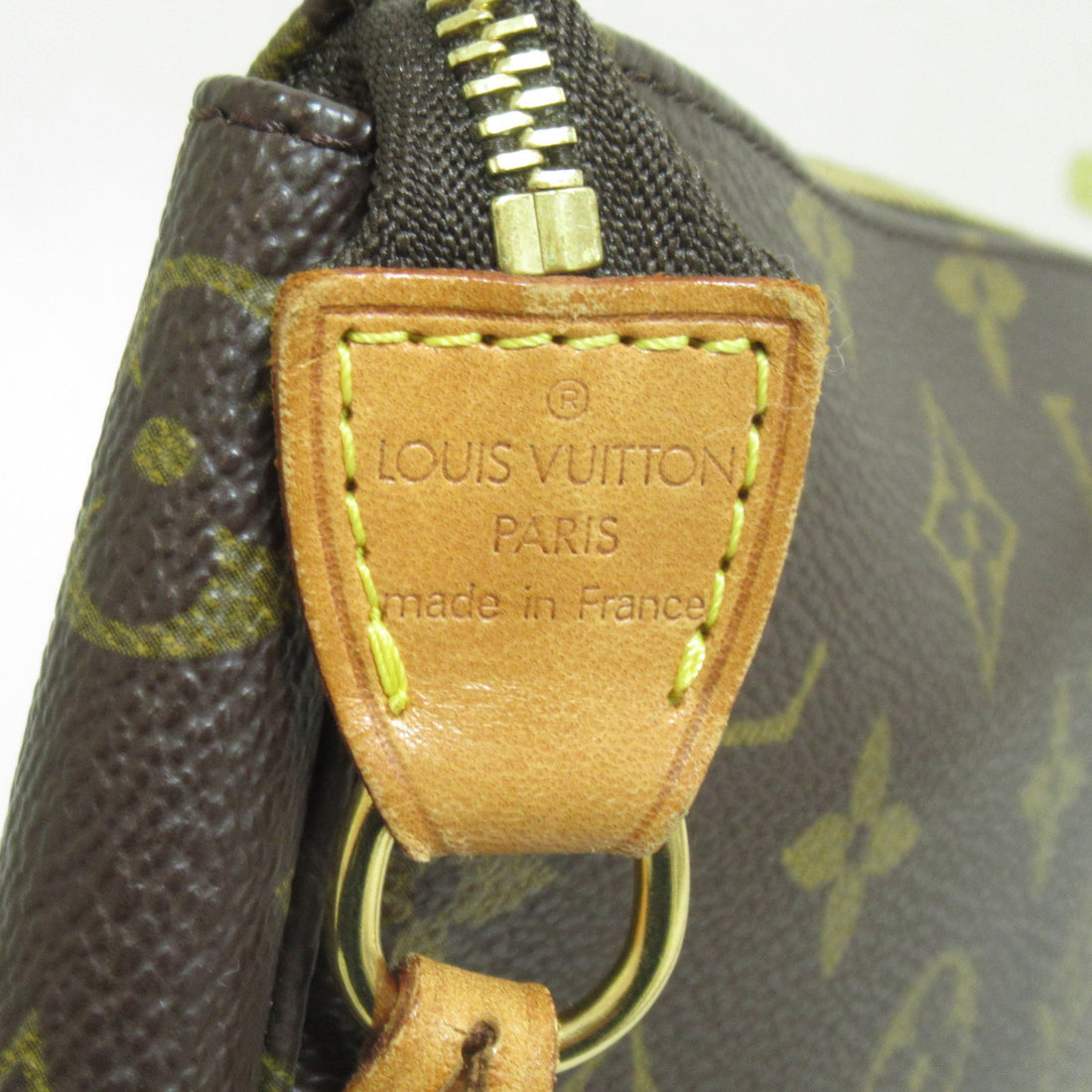 Louis Vuitton Pochette Accessoire Monogram Clutch