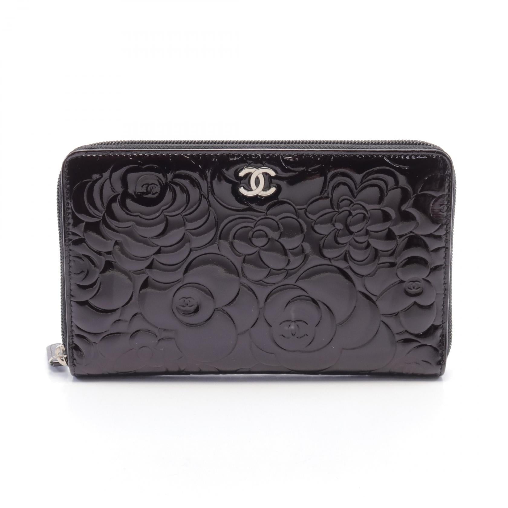 Chanel Camellia Round Wallet Patent Leather