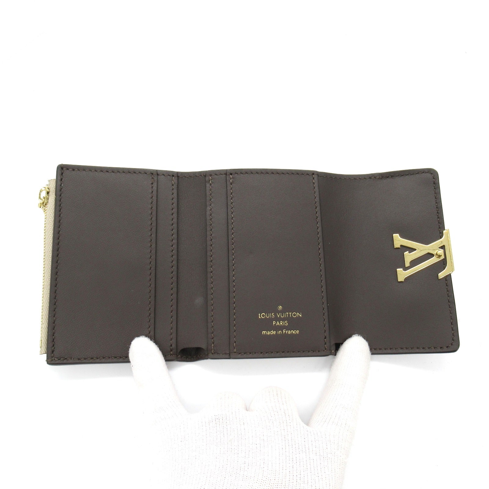 Louis Vuitton Capucines XS Tri-fold Wallet M68747