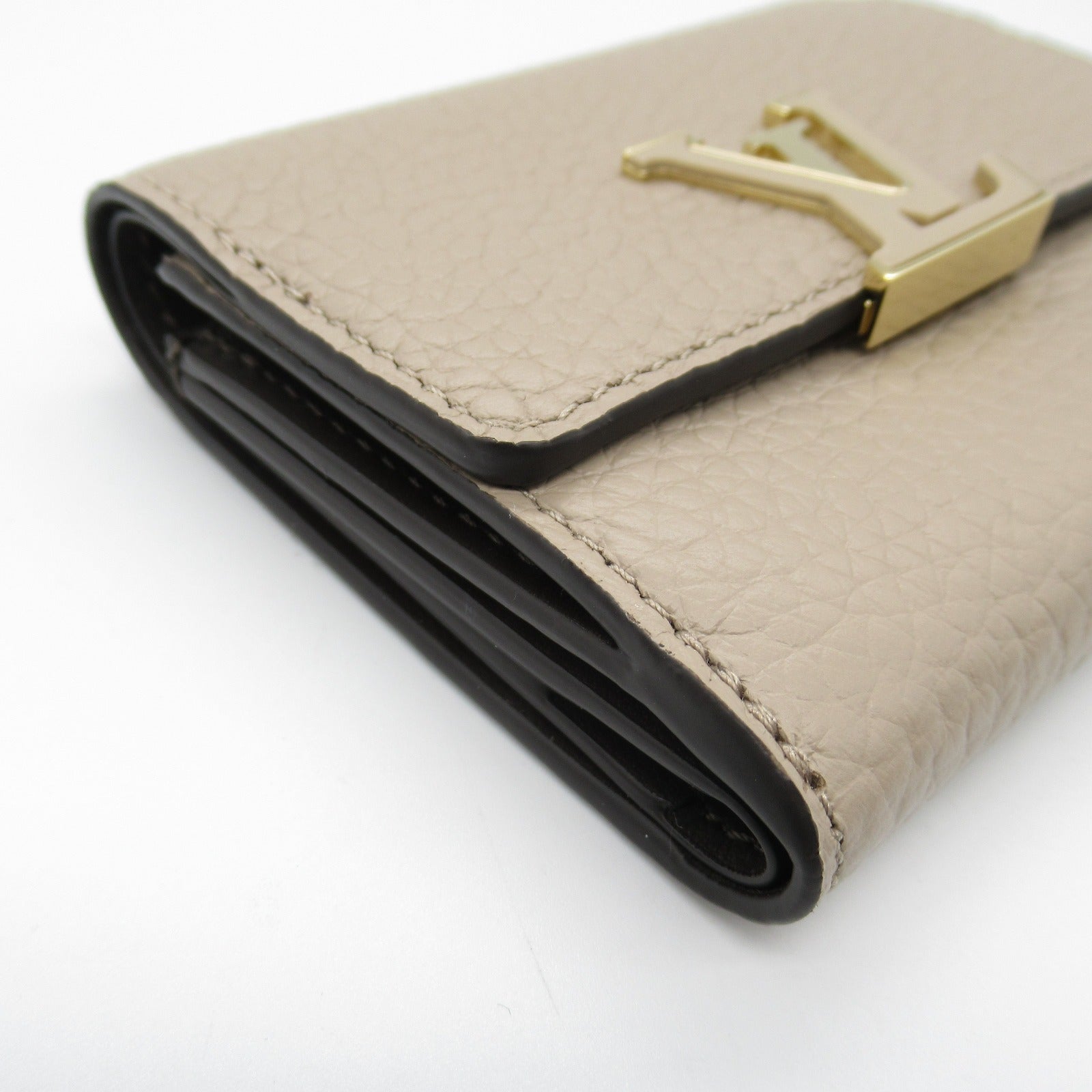 Louis Vuitton Capucines XS Tri-fold Wallet M68747