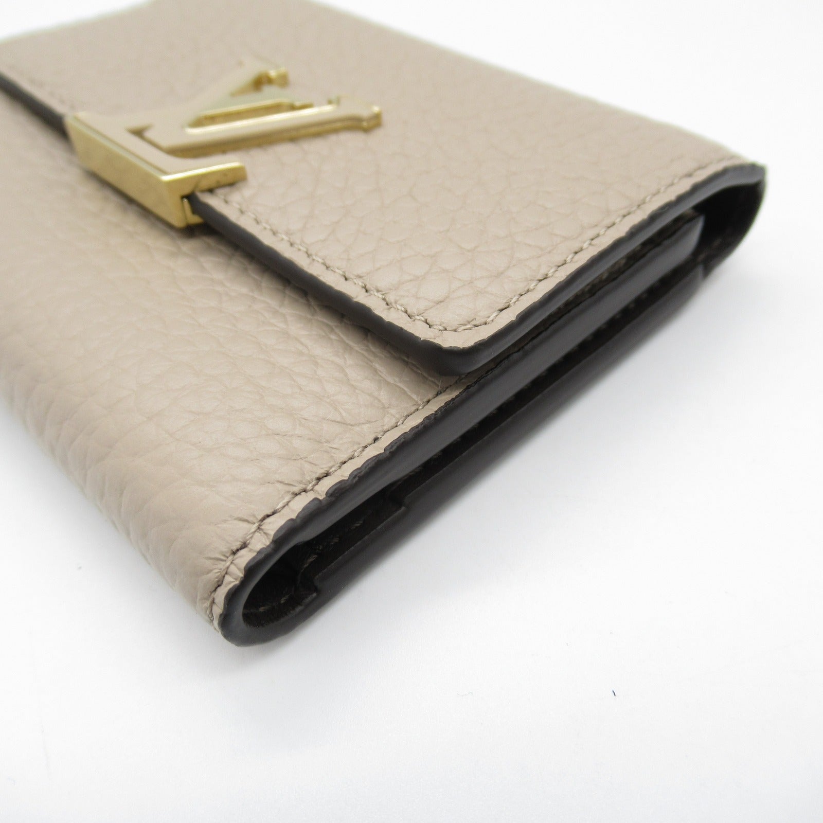 Louis Vuitton Capucines XS Tri-fold Wallet M68747